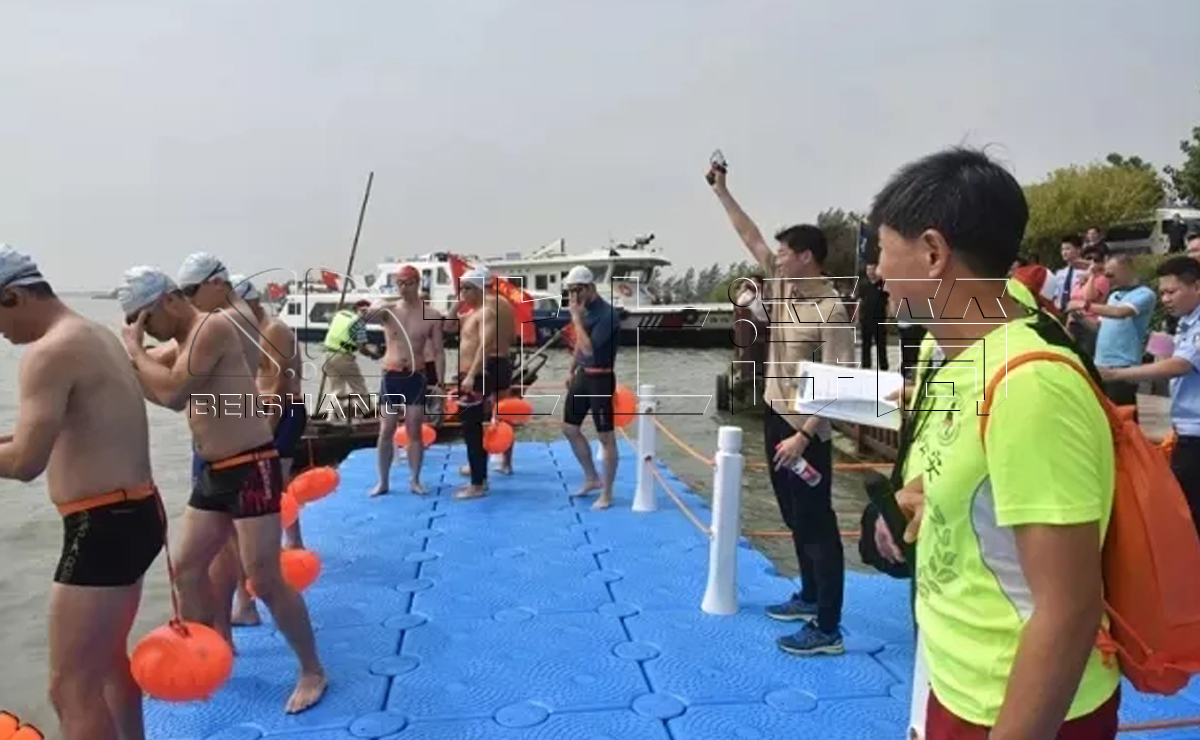 上海青浦公安游泳比赛